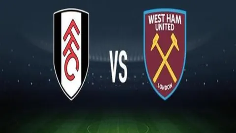 王钰栋18岁新星半场独霸，武汉三镇半场遭四球逆转，任航自摆乌龙+王钰栋中超首球建功