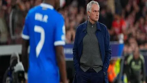 梅森·格林伍德海外扬帆起航，业余时光汗水铸新篇